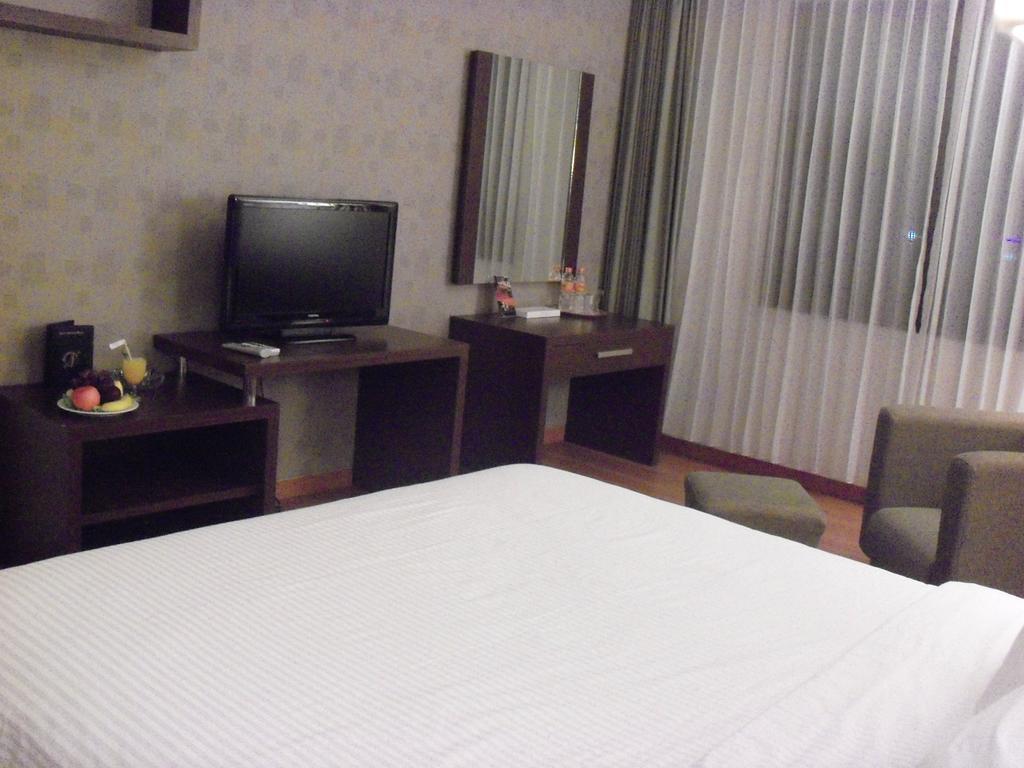 Hotel Naval Bandung Habitación foto